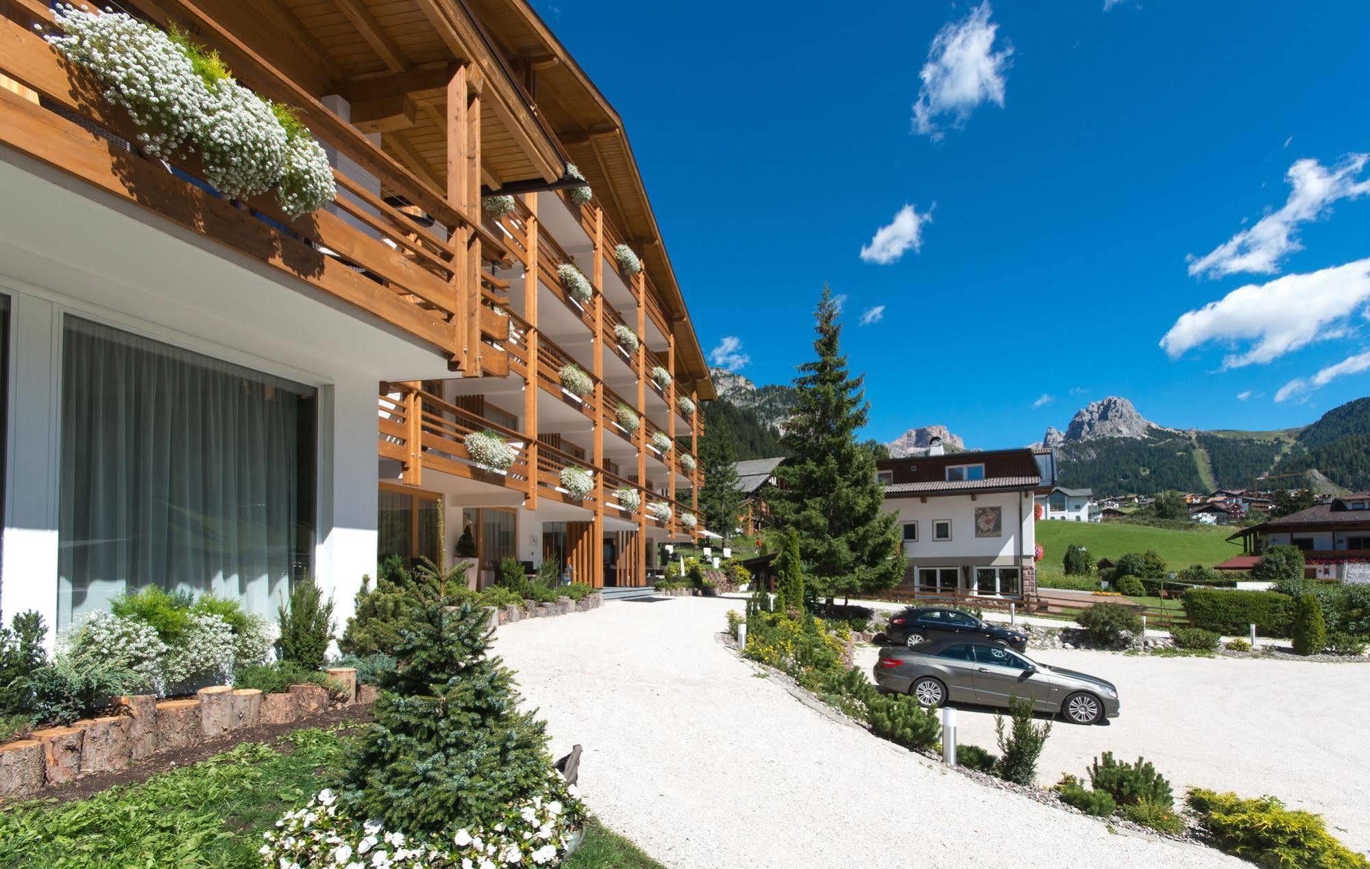 Arthotel Anterleghes - Gardenahotels Selva di Val Gardena Luaran gambar